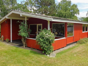 Charming Holiday Home in V ggerl se near Sea in Bogø By